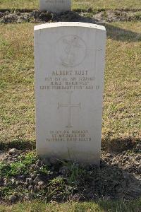 Ismailia War Memorial Cemetery - Rust, Albert